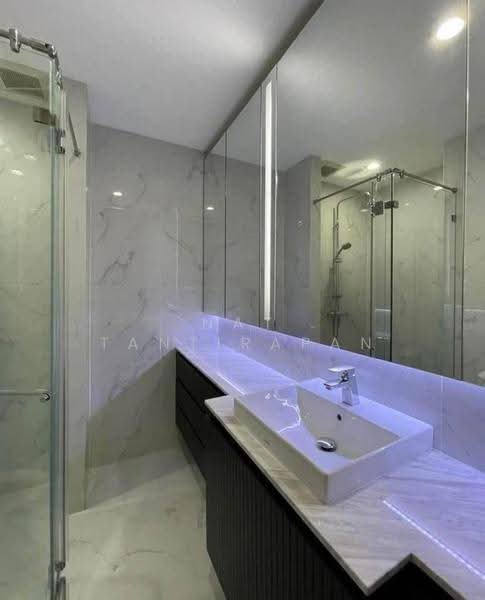 Noble Ploenchit, Bangkok, 1035 Ploenchit Road, Lumphini, Pathum Wan, Bangkok, 2 Bedrooms, 117 sqm, Condo For Rent, by Nat Tantirapan, 500554012 - DDproperty.com
