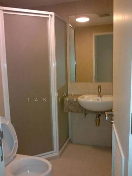 The Clover Thonglor Residence, Bangkok, Soi Sukhumvit 55, Khlong Tan Nua, Watthana, Bangkok, 2 Bedrooms, 70 sqm, Condo For Rent, by Nat Tantirapan, 500554042 - DDproperty.com