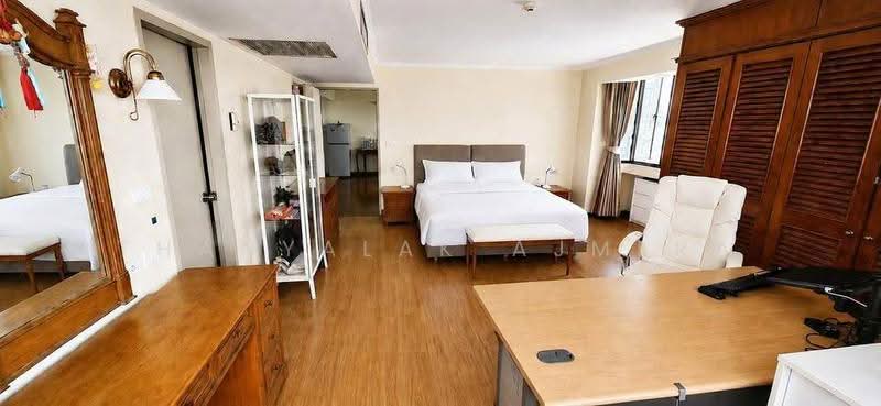 Omni Tower Sukhumvit Nana, Bangkok, 69 Sukhumvit 4 Alley, Khlong Toei, Bangkok, 2 Bedrooms, 101 sqm, Condo For Sale, by Thanyalak Ajmera, 500554059 - DDproperty.com