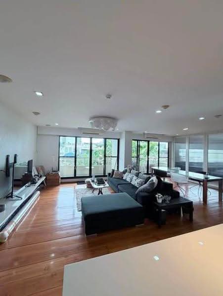 Supreme Ville Condominium, Bangkok, Yenakat, Thung Maha Mek, Sathon, Bangkok, 2 Bedrooms, 150 sqm, Condo For Rent, by Thanyalak Ajmera, 500554063 - DDproperty.com