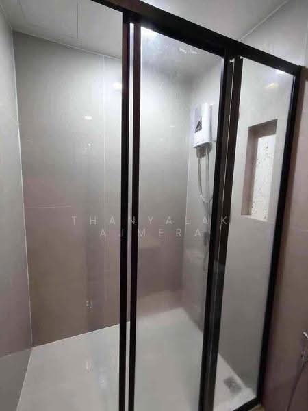 XT Huaikhwang, Bangkok, 244 Ratchadaphisek Road, Huai Khwang, Bangkok, 1 Bedroom, 30 sqm, Condo For Rent, by Thanyalak Ajmera, 500554068 - DDproperty.com