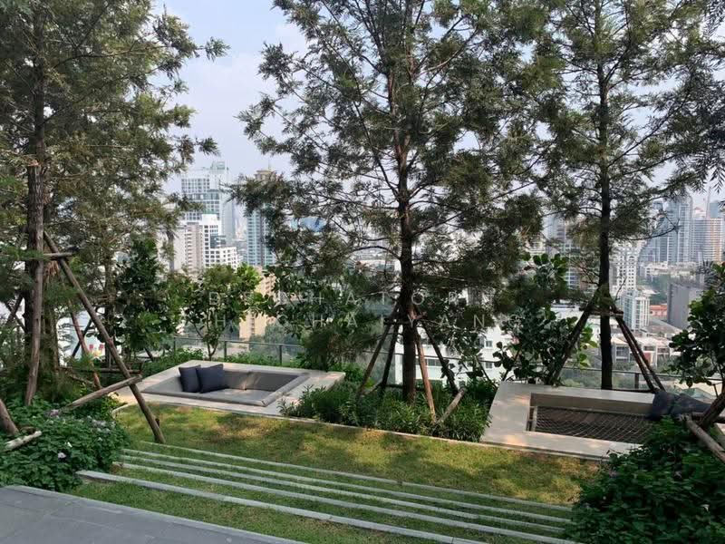 Noble Around Sukhumvit 33, Bangkok, 17 Soi Sukhumvit 33, Khlong Tan Nua, Watthana, Bangkok, 1 Bedroom, 34 sqm, Condo For Rent, by Dechatorn Chichaiyang, 500554076 - DDproperty.com