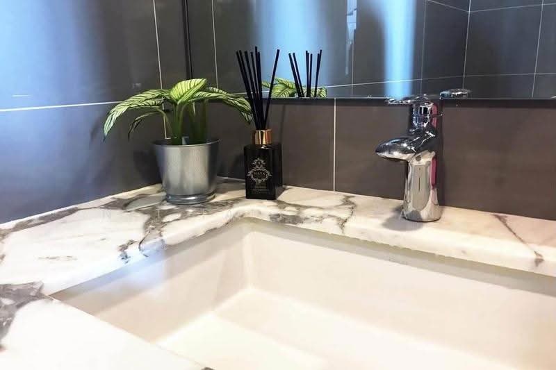 28 Chidlom, Bangkok, 28 Chit Lom Alley, Lumphini, Pathum Wan, Bangkok, 1 Bedroom, 73 sqm, Condo For Rent, by Nat Tantirapan, 500554086 - DDproperty.com