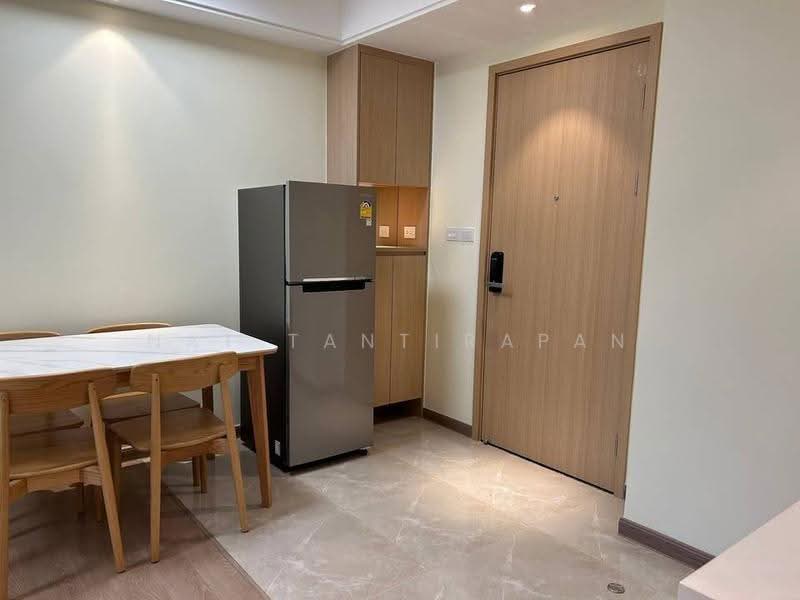 Regal Sathon-Naradhiwas, Bangkok, Naradhiwas Rajanagarindra Road, Thung Maha Mek, Sathon, Bangkok, 1 Bedroom, 35 sqm, Condo For Rent, by Nat Tantirapan, 500554139 - DDproperty.com