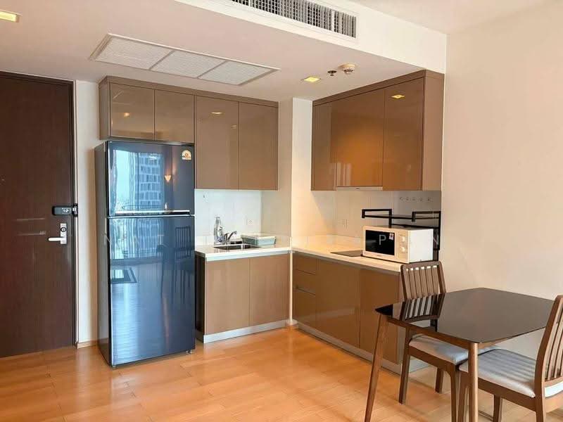 Siri At Sukhumvit, Bangkok, 902 Sukhumvit Road, Phra Kanong, Khlong Toei, Bangkok, 1 Bedroom, 50 sqm, Condo For Rent, by Nat Tantirapan, 500554175 - DDproperty.com