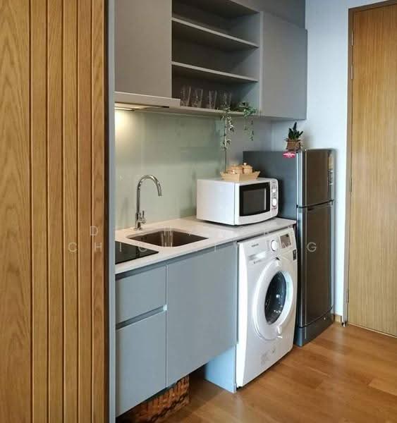 Noble Revo Silom, Bangkok, 88 Soi Surasak Surasak Road, Silom, Bang Rak, Bangkok, 1 Bedroom, 34 sqm, Condo For Rent, by Dechatorn Chichaiyang, 500554180 - DDproperty.com