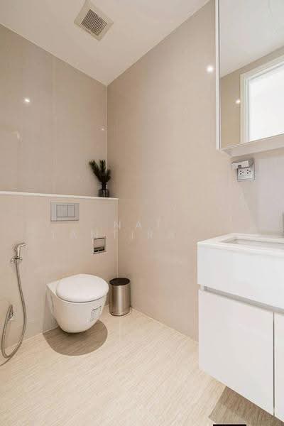 H Sukhumvit 43, Bangkok, 28 Sukhumvit 34 Road, Khlong Tan Nua, Watthana, Bangkok, 2 Bedrooms, 60 sqm, Condo For Rent, by Nat Tantirapan, 500554181 - DDproperty.com