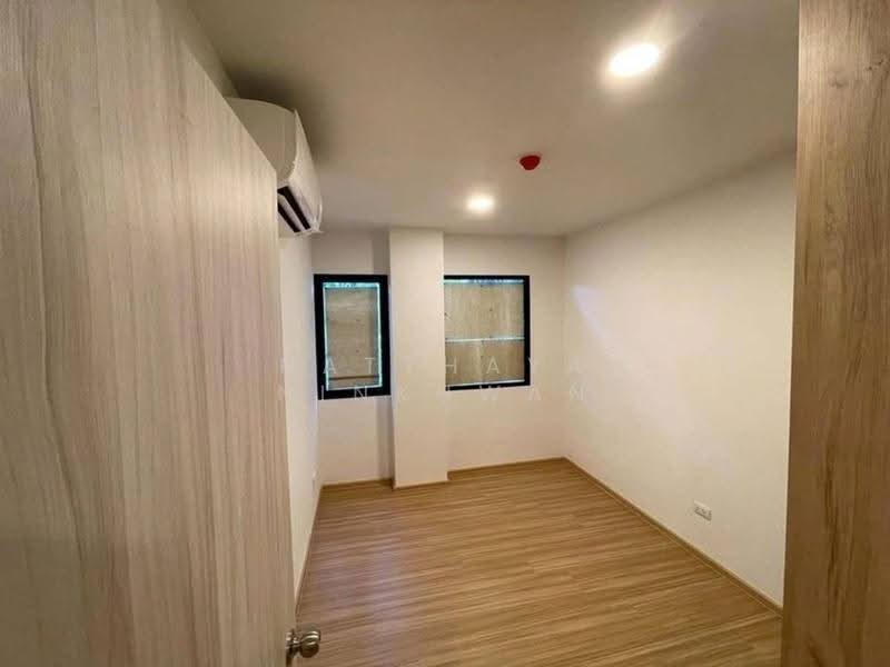 Chewathai Hallmark Ladprao-Chokchai 4, Bangkok, 959 Sangkhom Songkhor Road, Saphan Song, Wang Thonglang, Bangkok, 2 Bedrooms, 45 sqm, Condo For Sale, by Natthaya Ninkhwan, 500554248 - DDproperty.com