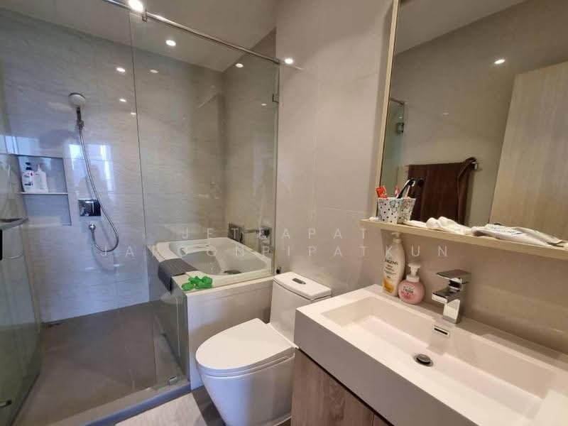 Maru Ekkamai 2, Bangkok, 70-5 Sukhumvit 63 Road, Phra Kanong Nua, Watthana, Bangkok, 2 Bedrooms, 60 sqm, Condo For Rent, by Jettapat Jaroonpipatkun, 500554253 - DDproperty.com