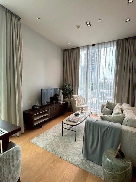 28 Chidlom, Bangkok, 28 Chit Lom Alley, Lumphini, Pathum Wan, Bangkok, 2 Bedrooms, 75 sqm, Condo For Rent, by Nat Tantirapan, 500554304 - DDproperty.com
