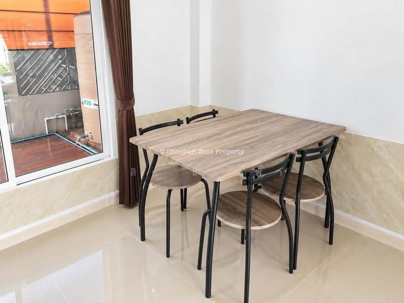 มาใหม่ ให้เช่า บ้านแฝด ม.ทริโอทาวน์ ไร่กล้วย ศรีราชา, chon-buri, Surasak, Si Racha, Chon Buri (Pattaya), 3 Bedrooms, 120 sqm, Semi-Detached House (Twin House) For Rent, by Dusit Saengfa, 500554335 - DDproperty.com