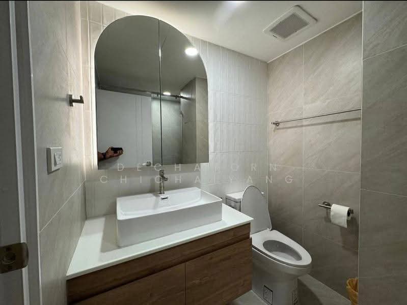 Sun Palace Condominium, Bangkok, 36 Phetchaburi Rd, Bang Kapi, Huai Khwang, Bangkok, 1 Bedroom, 60 sqm, Condo For Rent, by Dechatorn Chichaiyang, 500554363 - DDproperty.com