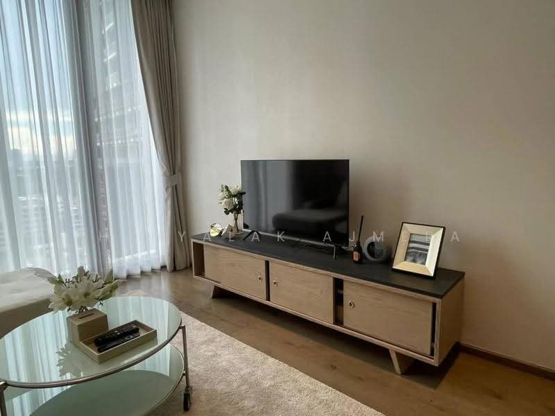 Park Origin Phrom Phong (Park 24), Bangkok, 68 Soi Sukhumvit 24, Khong Tan, Khlong Toei, Bangkok, 2 Bedrooms, 56 sqm, Condo For Rent, by Thanyalak Ajmera, 500554403 - DDproperty.com