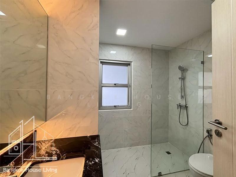 Raj Mansion, Bangkok, 31-33 Soi Sukhumvit 20, Khlong Toei, Bangkok, 4 Bedrooms, 380 sqm, Condo For Rent, by Bangkok House Living, 500554430 - DDproperty.com