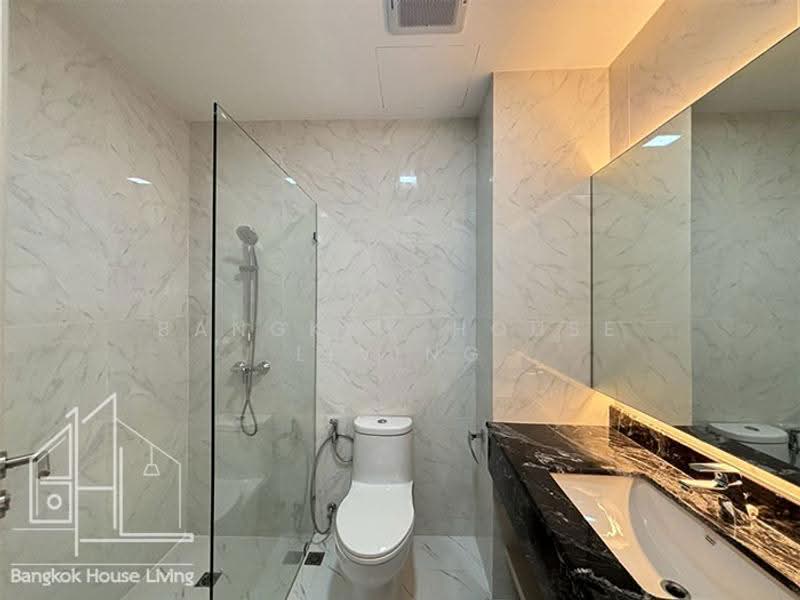 Raj Mansion, Bangkok, 31-33 Soi Sukhumvit 20, Khlong Toei, Bangkok, 4 Bedrooms, 380 sqm, Condo For Rent, by Bangkok House Living, 500554430 - DDproperty.com