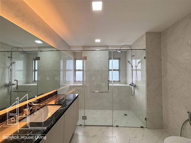 Raj Mansion, Bangkok, 31-33 Soi Sukhumvit 20, Khlong Toei, Bangkok, 4 Bedrooms, 380 sqm, Condo For Rent, by Bangkok House Living, 500554430 - DDproperty.com