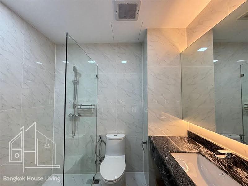 Raj Mansion, Bangkok, 31-33 Soi Sukhumvit 20, Khlong Toei, Bangkok, 4 Bedrooms, 380 sqm, Apartment For Rent, by Bangkok House Living, 500554540 - DDproperty.com