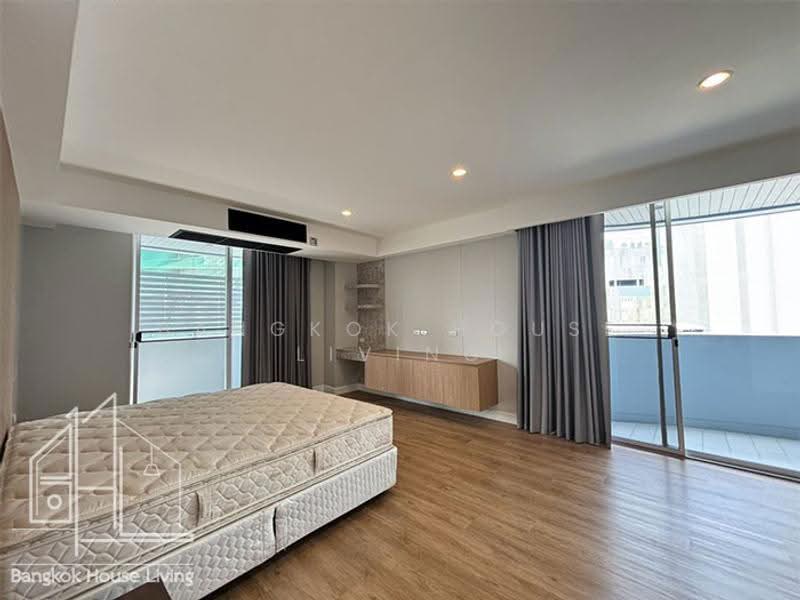 Raj Mansion, Bangkok, 31-33 Soi Sukhumvit 20, Khlong Toei, Bangkok, 4 Bedrooms, 380 sqm, Apartment For Rent, by Bangkok House Living, 500554540 - DDproperty.com