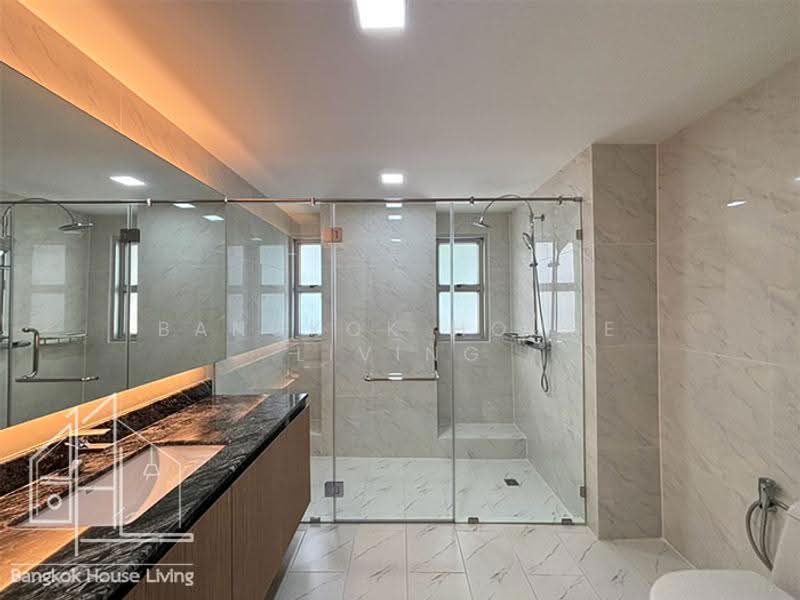 Raj Mansion, Bangkok, 31-33 Soi Sukhumvit 20, Khlong Toei, Bangkok, 4 Bedrooms, 380 sqm, Apartment For Rent, by Bangkok House Living, 500554540 - DDproperty.com