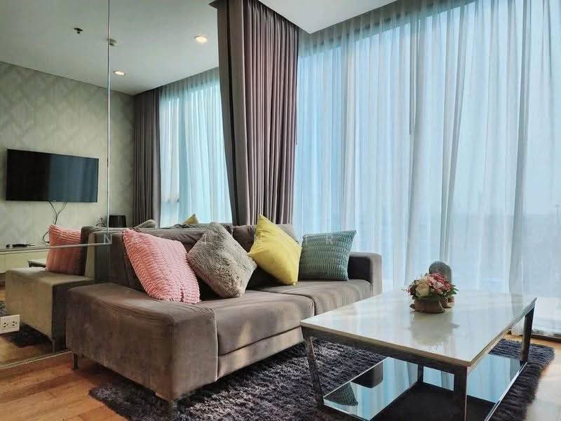 The Breeze Narathiwas, Bangkok, 198 Narathiwat Ratchanakarin Road, Chong Nonsi, Yan Nawa, Bangkok, 1 Bedroom, 45 sqm, Condo For Rent, by Nat Tantirapan, 500554586 - DDproperty.com