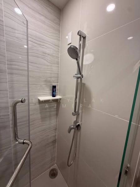 Life Asoke, Bangkok, Asoke-Dindang Road, Bang Kapi, Huai Khwang, Bangkok, 1 Bedroom, 33 sqm, Condo For Rent, by Thanyalak Ajmera, 500554695 - DDproperty.com