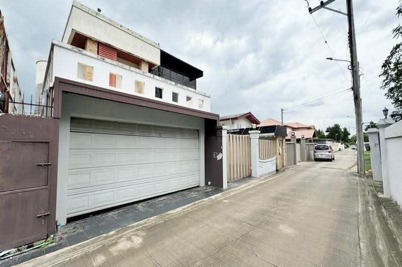 ถนนสรงประภา, Bangkok, ถนนนาวงประชาพัฒนา, Si Khan, Don Mueang, Bangkok, 4 Bedrooms, 280 sqm, Single Detached House For Sale, by คุณเอฟ, 500554748 - DDproperty.com