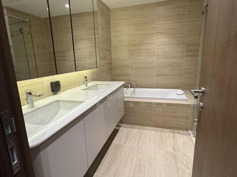 Via 61, Bangkok, Khlong Tan Nua, Watthana, Bangkok, 2 Bedrooms, 101 sqm, Condo For Rent, by Sompob Buaparungsri, 500554750 - DDproperty.com