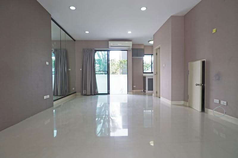 Baan Klang Muang Rama 9-Ramkhmahaeng : บ้านกลางเมือง พระราม 9-รามคำแหง, กรุงเทพ, ซอย รามคำแหง 39, พลับพลา, วังทองหลาง, กรุงเทพ, 149 ตร.ม., ทาวน์เฮ้าส์ ขาย, โดย อชิรวัชร์, 500554771 - DDproperty.com