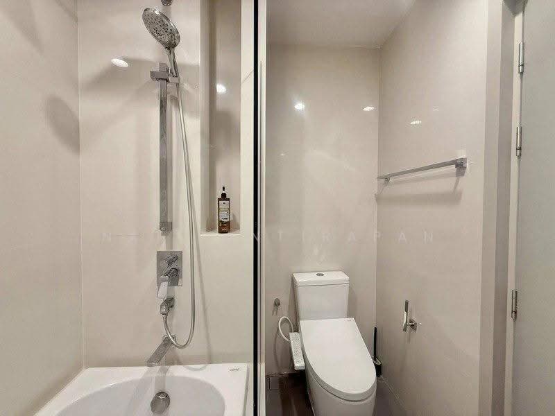 Oka Haus Sukhumvit 36, Bangkok, 3399 Rama 4 Road, Khong Tan, Khlong Toei, Bangkok, 1 Bedroom, 34 sqm, Condo For Sale, by Nat Tantirapan, 500554849 - DDproperty.com