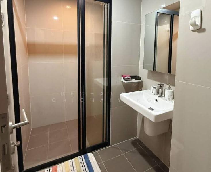 The Base Phetchaburi-Thonglor, Bangkok, Phetchaburi Rd, Bang Kapi, Huai Khwang, Bangkok, 1 Bedroom, 30 sqm, Condo For Rent, by Dechatorn Chichaiyang, 500554858 - DDproperty.com