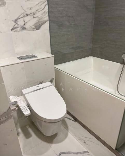 Siamese Exclusive Sukhumvit 31, Bangkok, 75 Soi Sukhumvit 31, Khlong Tan Nua, Watthana, Bangkok, 1 Bedroom, 65 sqm, Condo For Sale, by Nat Tantirapan, 500554883 - DDproperty.com