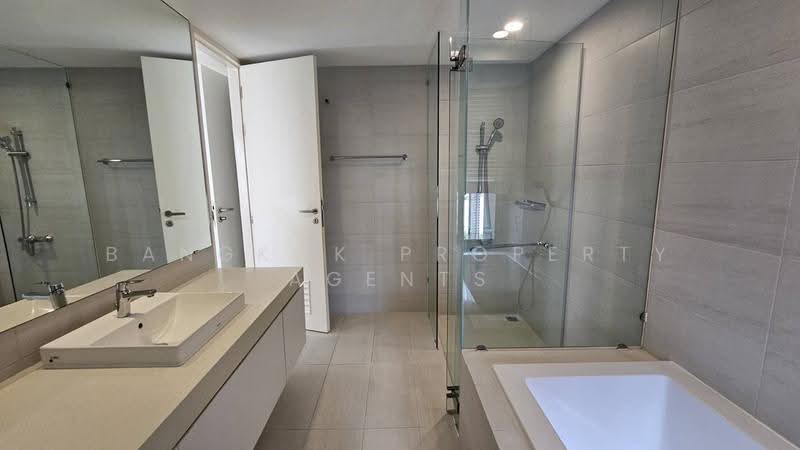 Azure Sukhumvit 39 : อาซูรี่ สุขุมวิท 39, กรุงเทพ, 17 ซอย สุขุมวิท 39, คลองตันเหนือ, วัฒนา, กรุงเทพ, 100 ตร.ม., คอนโด ให้เช่า, โดย BANGKOK PROPERTY AGENTS, 500554966 - DDproperty.com