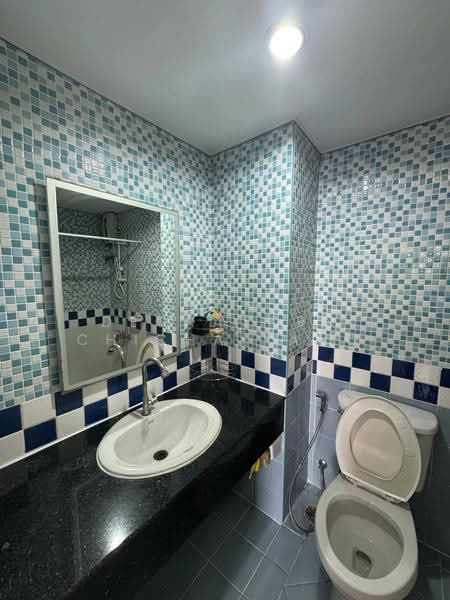 Lumpini Place Narathiwas 24, Bangkok, Sathu Pradit 19 Alley 3, Chong Nonsi, Yan Nawa, Bangkok, 1 Bedroom, 33 sqm, Condo For Sale, by Dechatorn Chichaiyang, 500554973 - DDproperty.com