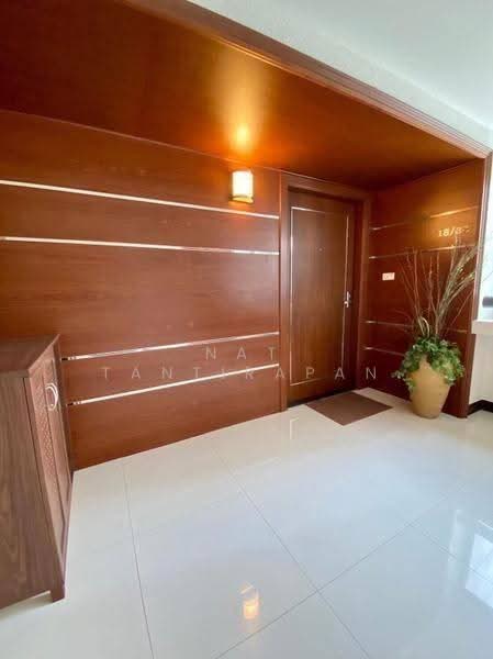 Baan Suanpetch, Bangkok, 18 Soi Sukhumvit 39, Khlong Tan Nua, Watthana, Bangkok, 3 Bedrooms, 129 sqm, Condo For Sale, by Nat Tantirapan, 500554982 - DDproperty.com