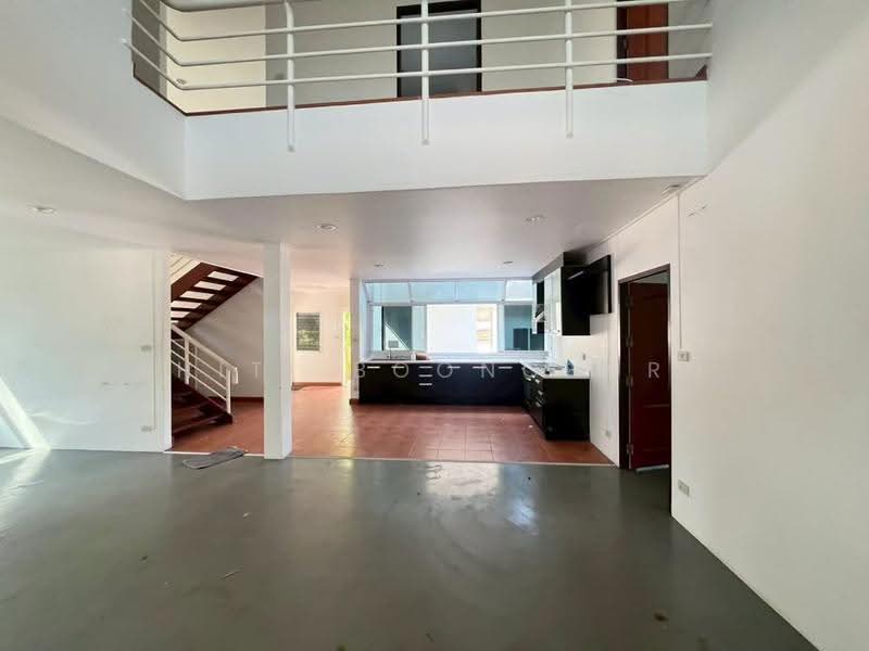 Detached House, Great Location, Near BTS Thong Lo, Bangkok, Khlong Tan Nua, Watthana, Bangkok, 4 Bedrooms, 288 sqm, Single Detached House For Rent, by Thiti Boonchurn, 500554988 - DDproperty.com