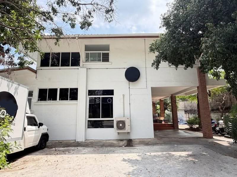 Detached House, Great Location, Near BTS Thong Lo, Bangkok, Khlong Tan Nua, Watthana, Bangkok, 4 Bedrooms, 288 sqm, Single Detached House For Rent, by Thiti Boonchurn, 500554988 - DDproperty.com