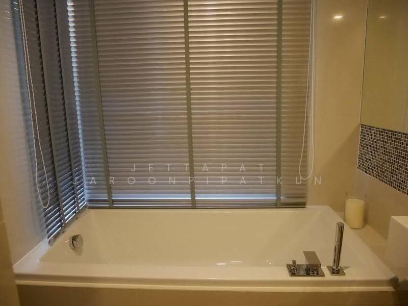 Rhythm Sukhumvit 44/1, Bangkok, Sukhumvit Road, Phra Kanong, Khlong Toei, Bangkok, 1 Bedroom, 45 sqm, Condo For Rent, by Jettapat Jaroonpipatkun, 500554992 - DDproperty.com