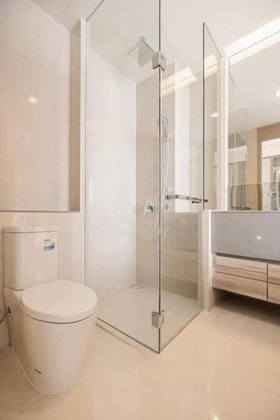 The Esse Asoke, Bangkok, 333 Soi Sukhumvit 21, Sukhumvit Road, Khlongtoei Nua, Watthana, Bangkok, 1 Bedroom, 47 sqm, Condo For Rent, by Jettapat Jaroonpipatkun, 500555034 - DDproperty.com
