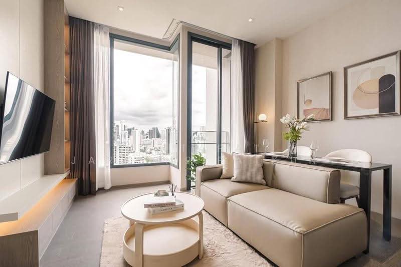 The Esse Asoke, Bangkok, 333 Soi Sukhumvit 21, Sukhumvit Road, Khlongtoei Nua, Watthana, Bangkok, 1 Bedroom, 47 sqm, Condo For Rent, by Jettapat Jaroonpipatkun, 500555034 - DDproperty.com