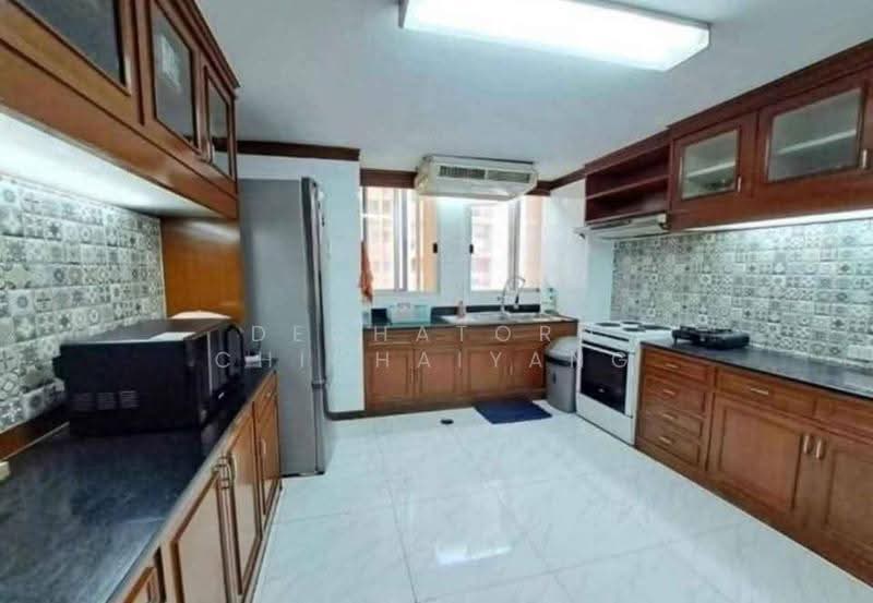 Tai Ping Towers, Bangkok, 582 Soi Sukhumvit 63, Khlong Tan Nua, Watthana, Bangkok, 4 Bedrooms, 252 sqm, Condo For Rent, by Dechatorn Chichaiyang, 500555060 - DDproperty.com