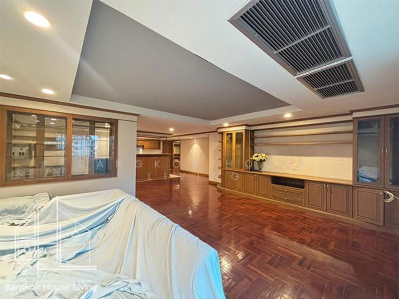33 Residence, Bangkok, 92 Sukhumvit 33 Alley, Khlong Tan Nua, Watthana, Bangkok, 2 Bedrooms, 140 sqm, Condo For Rent, by Bangkok House Living, 500555096 - DDproperty.com