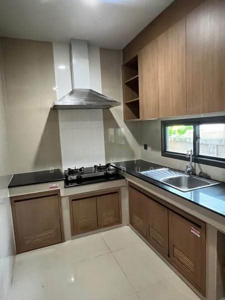 Setthasiri Krungthep Kreetha, Bangkok, Krungthep Kreetha Road, Hua Mak, Bang Kapi, Bangkok, 4 Bedrooms, 184 sqm, Single Detached House For Rent, by Thiti Boonchurn, 500555100 - DDproperty.com