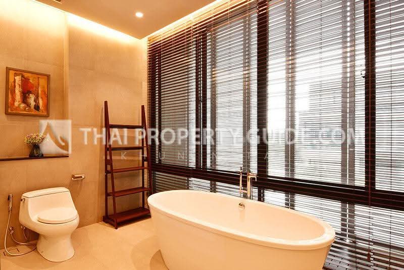 House with Private Pool / Sukhumvit, Bangkok, Phra Kanong Nua, Watthana, Bangkok, 4 Bedrooms, 500 sqm, Single Detached House For Rent, by Khun Nita, 500555124 - DDproperty.com