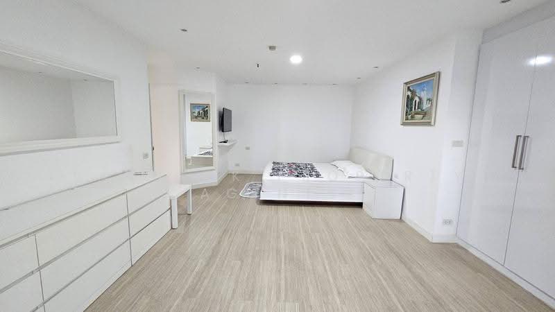 Fifty Fifth Tower, Bangkok, 84 Soi Sukhumvit 55, Sukhumvit Road, Khlong Tan Nua, Watthana, Bangkok, 3 Bedrooms, 165 sqm, Condo For Rent, by BANGKOK PROPERTY AGENTS, 500555154 - DDproperty.com