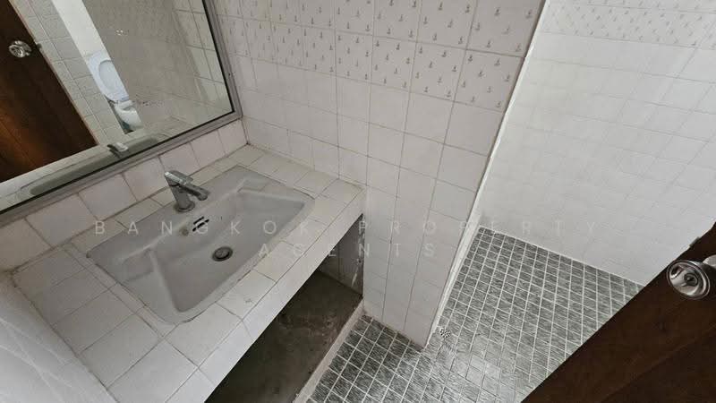 G.S.Mansion, Bangkok, 1 Sukhumvit 35 Alley, Khlong Tan Nua, Watthana, Bangkok, 2 Bedrooms, 180 sqm, Condo For Rent, by BANGKOK PROPERTY AGENTS, 500555224 - DDproperty.com