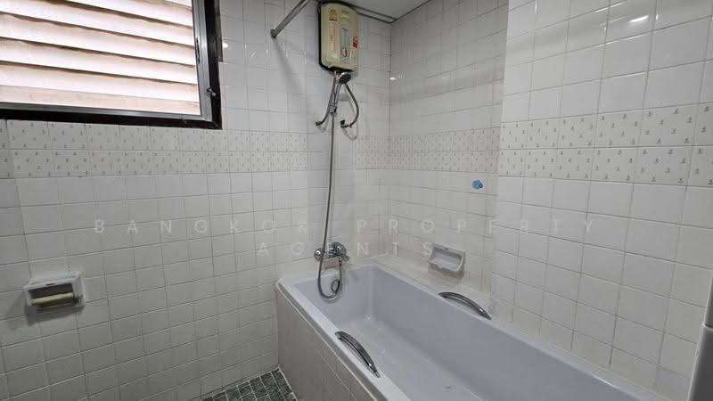 G.S.Mansion, Bangkok, 1 Sukhumvit 35 Alley, Khlong Tan Nua, Watthana, Bangkok, 2 Bedrooms, 180 sqm, Condo For Rent, by BANGKOK PROPERTY AGENTS, 500555224 - DDproperty.com