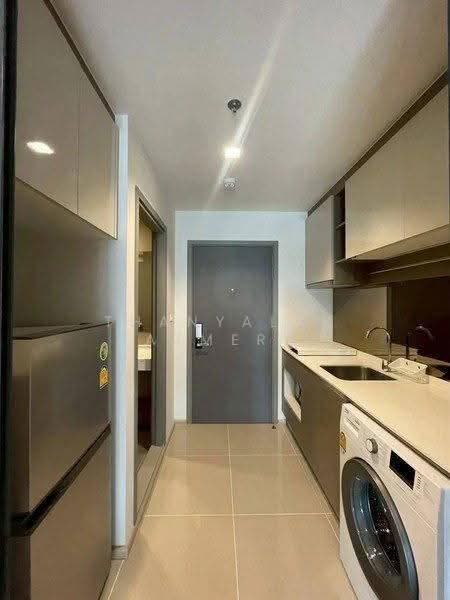 IDEO Sathorn-Wongwian Yai, Bangkok, 219 Soi Krung Thonburi 1, Khlong Ton Sai, Khlong San, Bangkok, 1 Bedroom, 34 sqm, Condo For Sale, by Thanyalak Ajmera, 500555231 - DDproperty.com