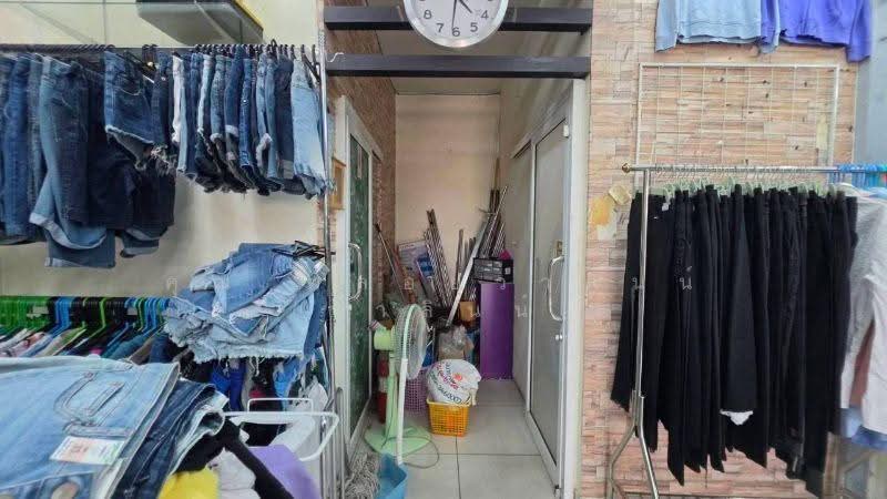 โฮมออฟฟิศ 3 ชั้น 2 คูหา 360 ตรม. ติดถนนสุขุมวิท ตรงข้ามโรงกลั่นน้ำมัน IRPC ระยอง ราคาถูก, ระยอง, สุขุมวิท, เชิงเนิน, เมืองระยอง, ระยอง, 360 ตร.ม., ตึกแถว-อาคารพาณิชย์ ขาย, โดย คุณ พลอยวาลินน์ (วาลินน์), 500555260 - DDproperty.com