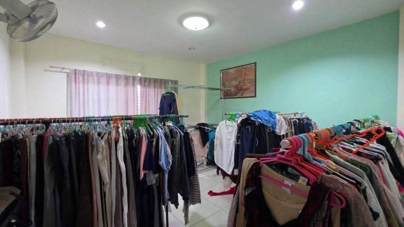 โฮมออฟฟิศ 3 ชั้น 2 คูหา 360 ตรม. ติดถนนสุขุมวิท ตรงข้ามโรงกลั่นน้ำมัน IRPC ระยอง ราคาถูก, ระยอง, สุขุมวิท, เชิงเนิน, เมืองระยอง, ระยอง, 360 ตร.ม., ตึกแถว-อาคารพาณิชย์ ขาย, โดย คุณ พลอยวาลินน์ (วาลินน์), 500555260 - DDproperty.com