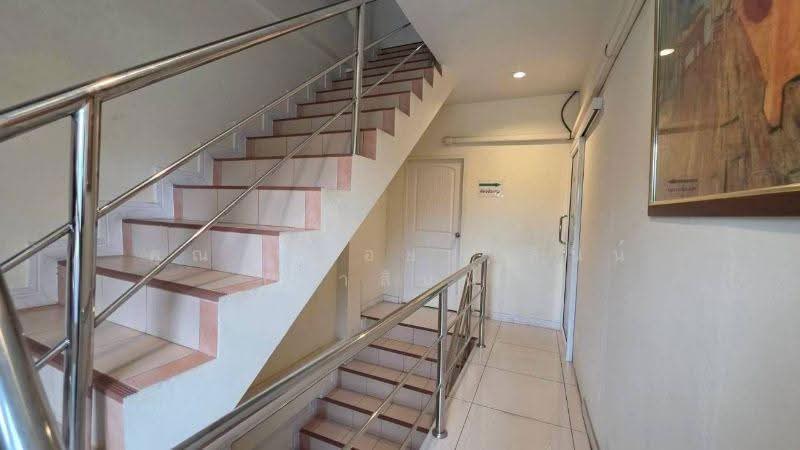 โฮมออฟฟิศ 3 ชั้น 2 คูหา 360 ตรม. ติดถนนสุขุมวิท ตรงข้ามโรงกลั่นน้ำมัน IRPC ระยอง ราคาถูก, ระยอง, สุขุมวิท, เชิงเนิน, เมืองระยอง, ระยอง, 360 ตร.ม., ตึกแถว-อาคารพาณิชย์ ขาย, โดย คุณ พลอยวาลินน์ (วาลินน์), 500555260 - DDproperty.com